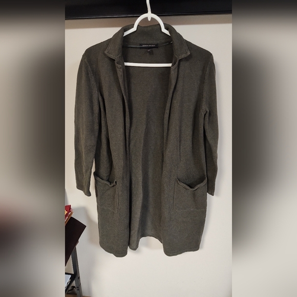 Women's Banana Republic Long Cardigan Sweater - Size Small Petite - Olive Color - Picture 2 of 5